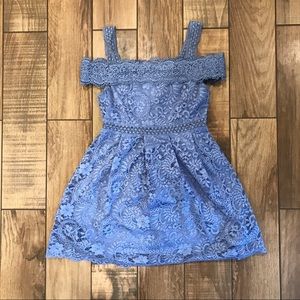 Francesca’s Lacy Baby Blue Homecoming Dress Medium
